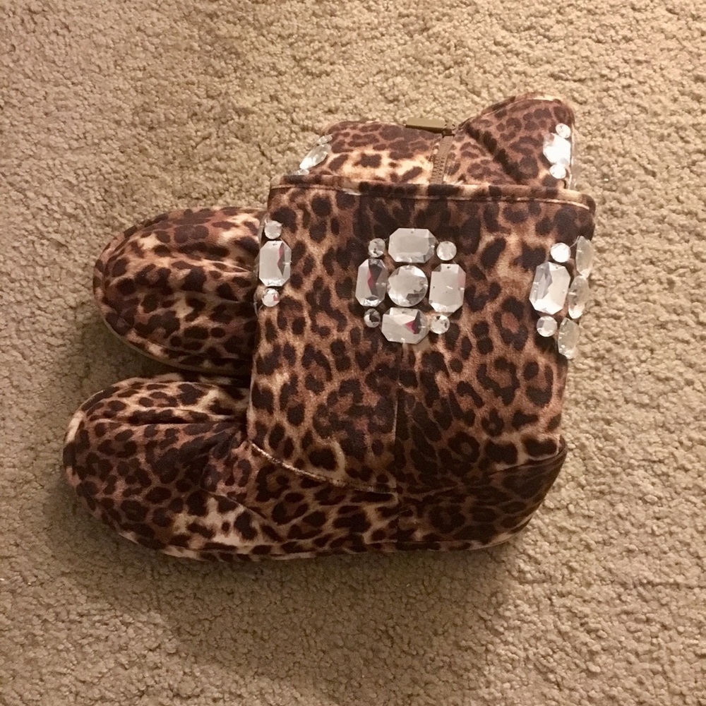 Leopard Winter Boots